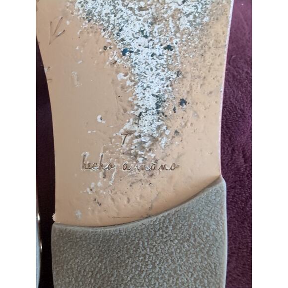 Beek Leather Toe-ring Sandal Gold Women's Size 7 Rare Discontinued - Picture 11 of 16